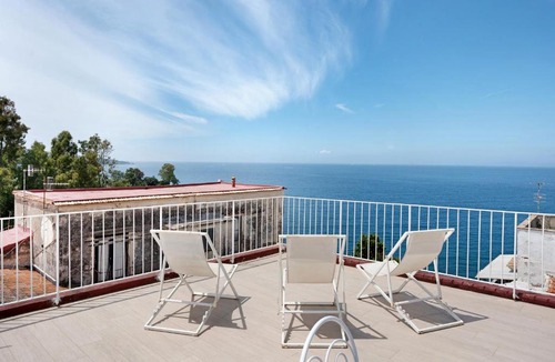 Meta Apartment | Casa Vacanza Sunshine