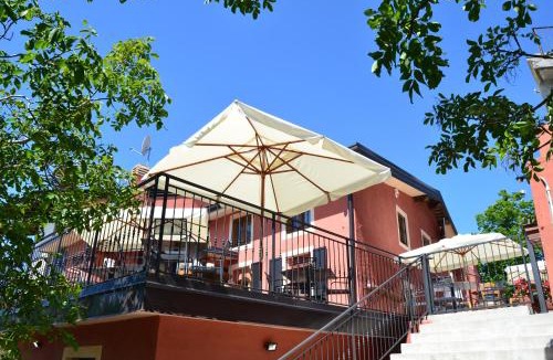 Mernico House | Casa Vacanze La Stele