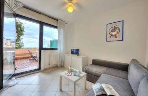 Varazze Apartment | Casa Viola with shared pool sea view - Happy Rentals