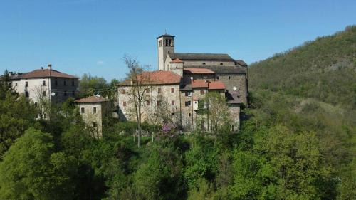 Polinago House | Castle With Private Spa In Modenese Apennines