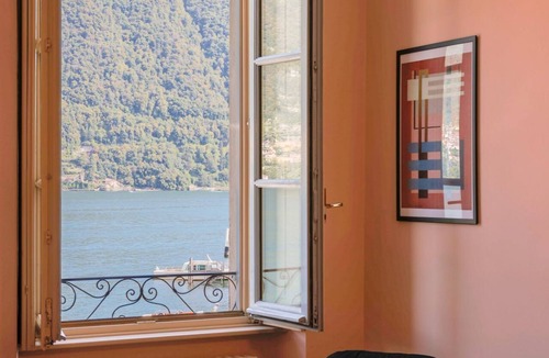 Cernobbio Apartment | Cernobbio in Riva. Lake views, Steps from Lake.
