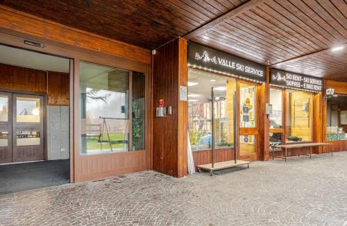 Cervinia Apartment | Cervino View, Ski-In and WiFi!