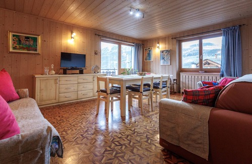 Bormio Ski Chalet | Chalet 'Beppe' with Mountain View, Shared Garden and Wi-Fi