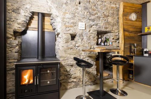 Ronco Ski Chalet | Chalet Casa Ulme' by Interhome