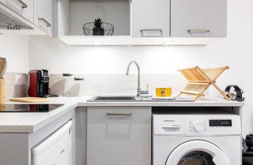 Carabacel Apartment | Charming City Center Studio 108