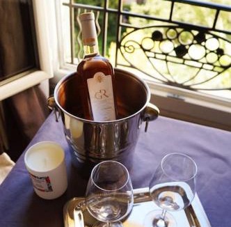 Lepante Quarter Apartment | Charming studio overlooking a beautiful garden