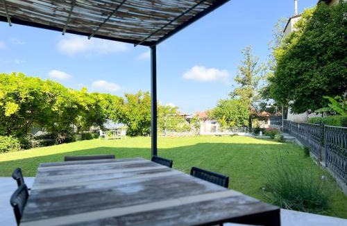 Benevello House | ComeCasa Langhe Garden House-Pace e Panorama a Benevello