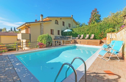 Pescia House | Comfortable House Private Pool & View for 6, Pescia, Italy