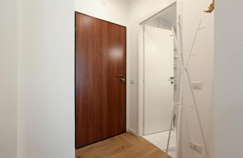 Ponte Seveso Apartment | Contemporary Studio - Central Station-NoLo area