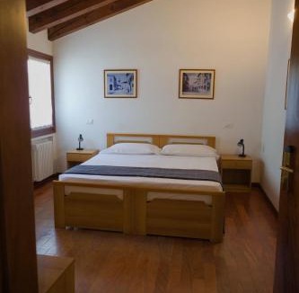 Castelfranco Veneto House | Cornarorooms