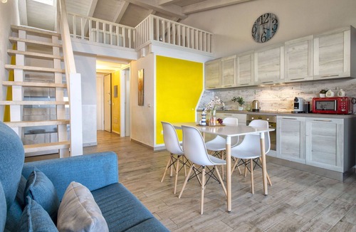 La Ciaccia Apartment | Cosy apartment for 4 people with A/C, TV, patio and pets allowed