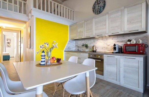 La Ciaccia Apartment | Cosy apartment for 4 people with A/C, TV, patio and pets allowed