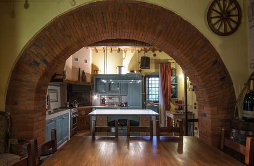 Terranuova Bracciolini Cottage | Cottage in Tuscany with Pool & Sauna