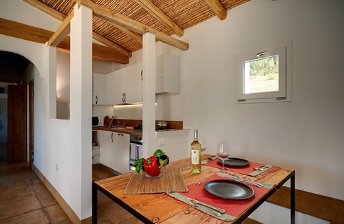 Galtelli Cottage | Cottage with Pool, Vineyard and Breathtaking Views (Ollastru)