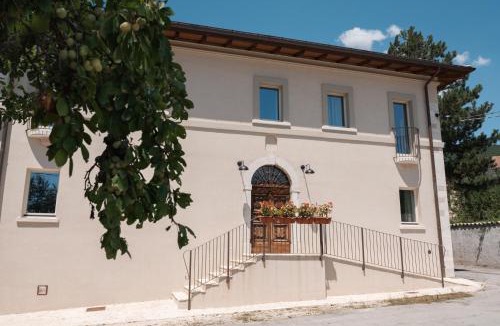Serravalle Apartment | Country House Il Vecchio Ippocastano