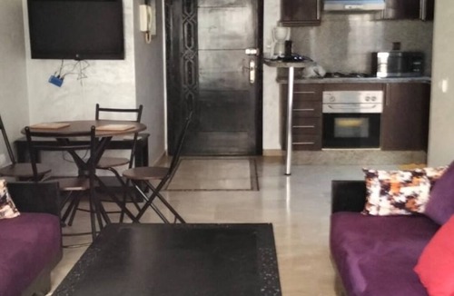 Camp El Ghoul Apartment | Cozy 1-bedroom apartment in beautiful Marrakech with AC and gym