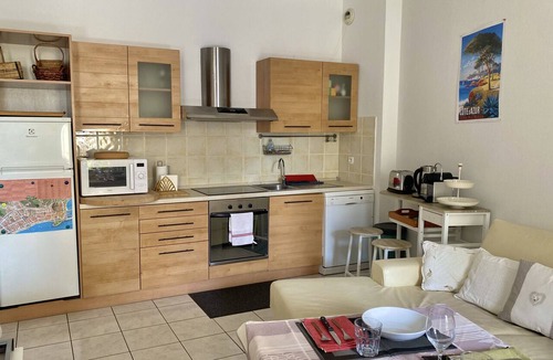 Menton Apartment | Cozy Studio at Jardin des Muses