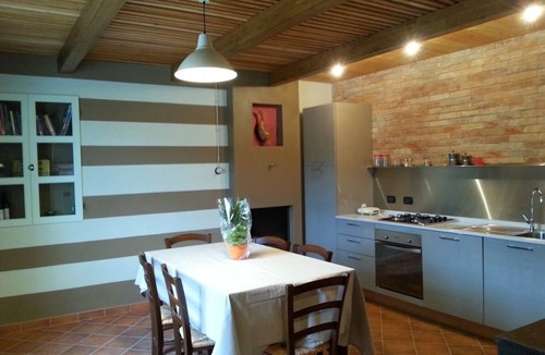 Barbaresco House | Cozy vacation home for 10 people