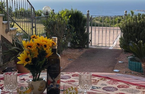 Paduledda Apartment | Da Marta Appartamento VISTA MARE MOZZAFIATO ISOLA ROSSA