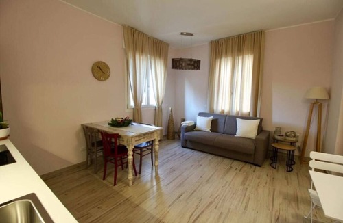 Cornaredo Apartment | DAISY Apartment near MILAN-RHO FAIR