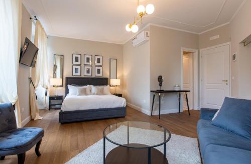 Tricolore House | Daplace - Corso Monforte Suites