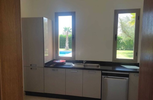 Annakhil Villa | Detached 4-front villa with swimming pool