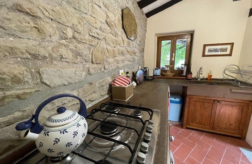Scheggia Cottage | Detached cottage with pool