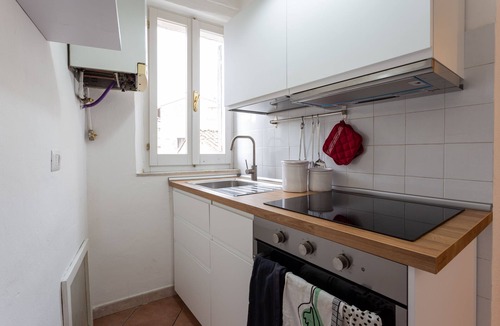 Old Town Apartment | Downtown Perugia - Cozy Terrace Home