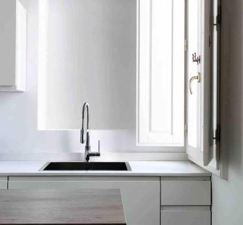 Santa Maria Novella Cabin | Elegant 2BR Apartment 2 Bathrooms Sleeps 6