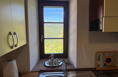 Bagnone House | Entire Tuscany Villa, Private Pool, Hike, Cinque Terre — All Within 40 min!