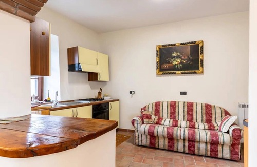 Bagnone House | Entire Tuscany Villa, Private Pool, Hike, Cinque Terre — All Within 40 min!