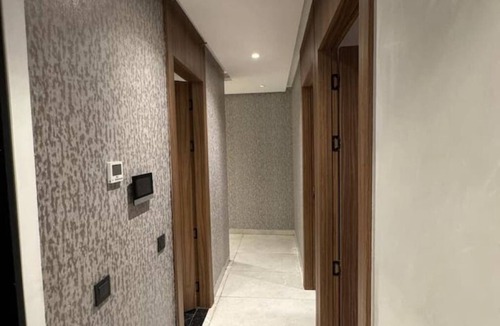 Gueliz Apartment | Escapade Chic à Marrakech - Elegant 2 Bedroom Apartment with Free Parking