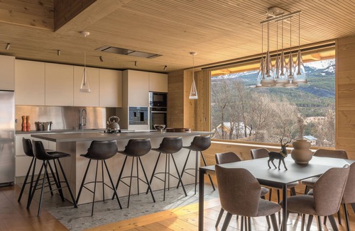 Jausiers Ski Chalet | Exceptional architect-designed chalet near Barcelonnette, ideal for families!