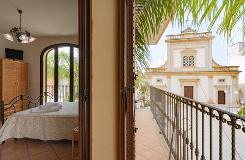 Racale Apartment | Experience Italian flair up close - Monolocale 900