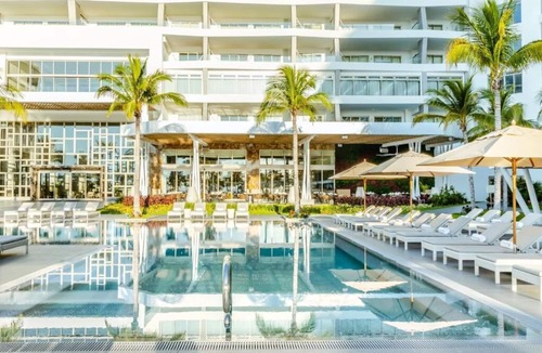Puerto Juarez Resort | Experience Luxury💎 Beach front JR Suite at the 5 Star Garza Blanca Resort & Spa