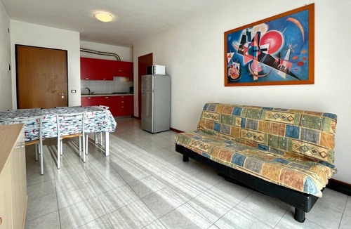 Torre di Fine Apartment | Fantastic Apartment in Modern Residence with two Swimming Pools