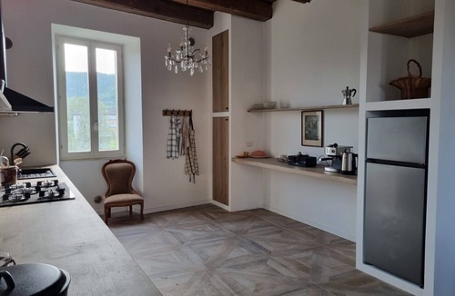 Venarotta House | Fiori e Terra, two independent apartments rented together as a vacation home with a private pool in Le Marche, Italy!