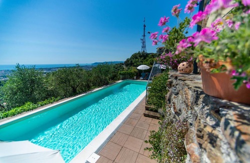 Massa Apartment | flat 'Settimo cielo6' with swimming pool