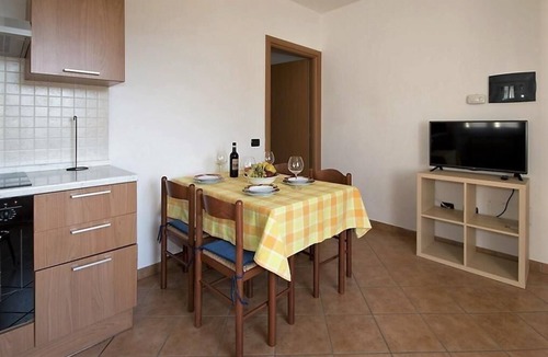 Domaso Apartment | Flat with parking and beach nearby