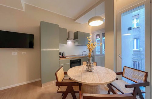 Centro Direzionale Apartment | Flatsharing Design Suite - Ambra