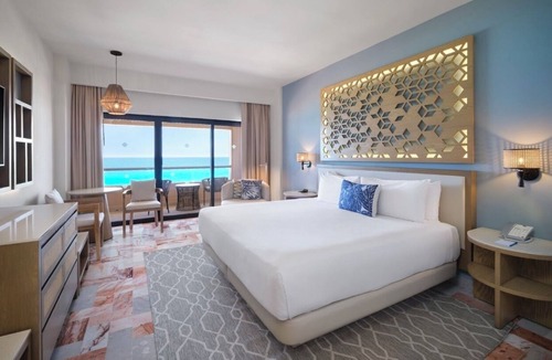 Punta Cancun Resort | Flexible Dual-Suite w/Balconies & Resort Perks – Wyndham Grand Cancun