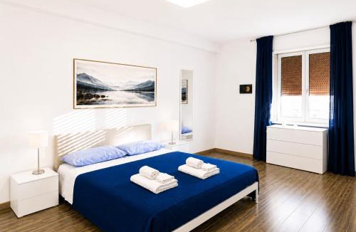 Monte Sacro House | FraMiry Room Roma Camera privata con balcone