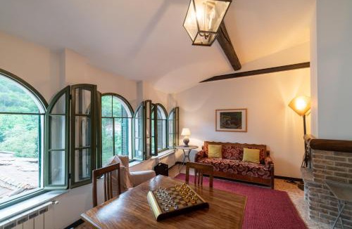 Castel Vittorio Apartment | GuestHost - Castelvittorio Medieval Getaway! Roomy Apartment