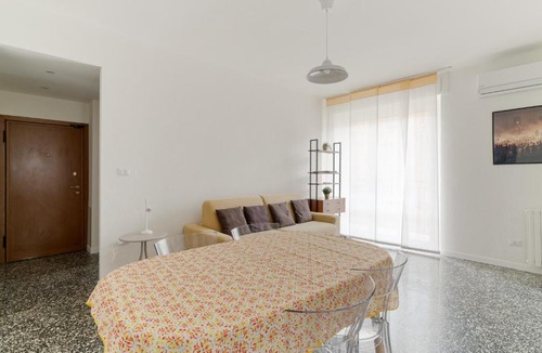 Lambrate Apartment | GuestHost - Città Studi Apartment with balcony