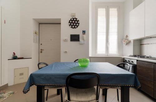 Abbadesse Apartment | GuestHost - Comfy Flat Zara MM5 close to Isola