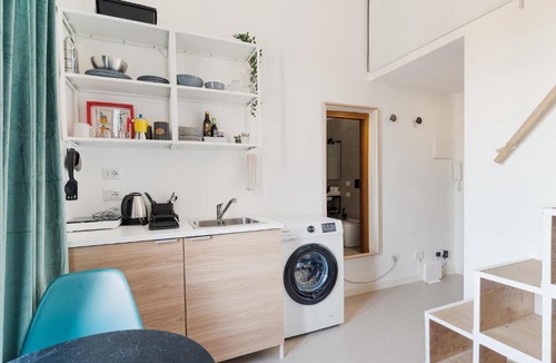 Zona Padova Apartment | GuestHost - Comfy Studio-Flat
