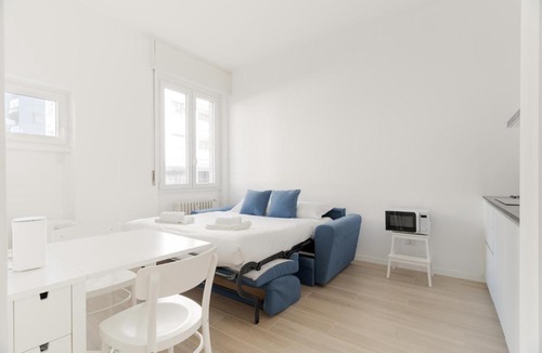 Calvairate Apartment | GuestHost - Comfy Studio near Porta Romana