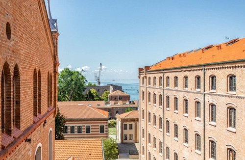 Molina Apartment | GuestHost - Molino Stucky Residence Sandolino Suite