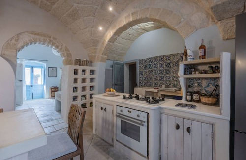 Ortelle Apartment | GuestHost - Ortelle House of the 5 Fireplaces with terrace