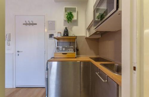 Bologna Fiere District Apartment | GuestHost - Studio BO16 2 min walk from Porta San Donato!